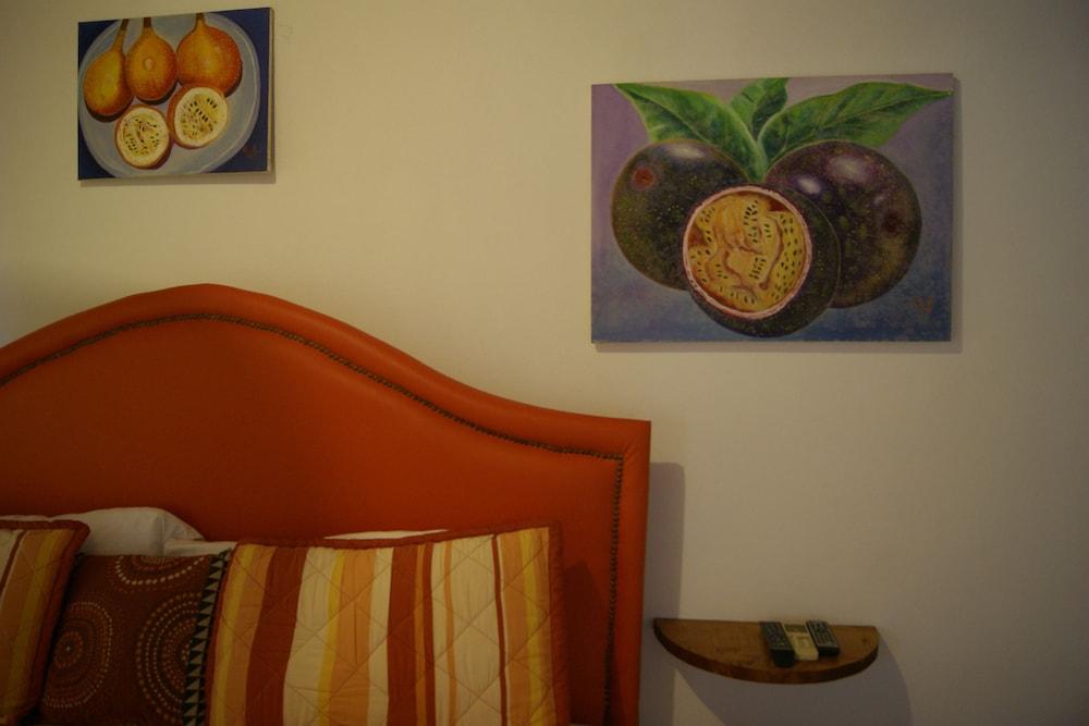 Hotel San San Tropez Port Antonio Esterno foto