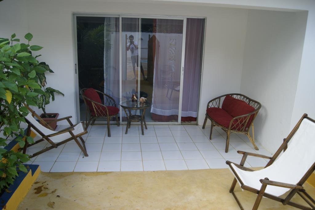Hotel San San Tropez Port Antonio Esterno foto