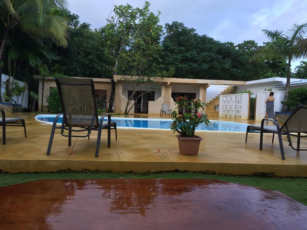 Hotel San San Tropez Port Antonio Esterno foto