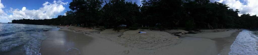 Hotel San San Tropez Port Antonio Esterno foto